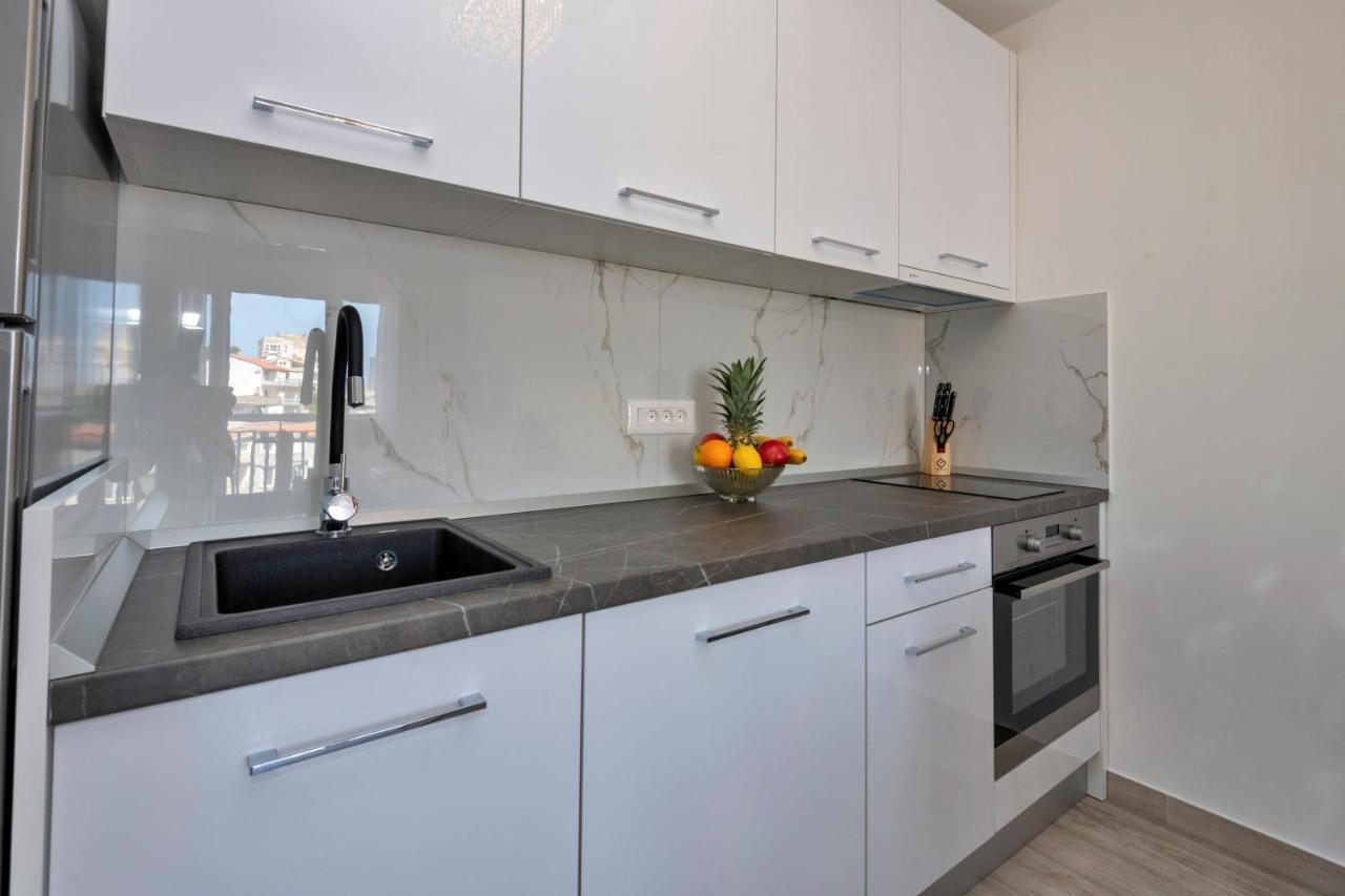 Luxury Apartment Makarska 2Min From Beach Exterior foto